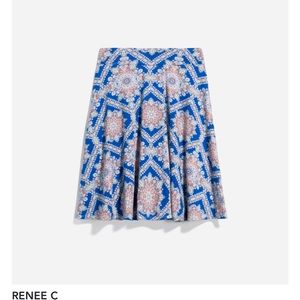 NWT. Size M. Jessica Printed Swing Skirt.